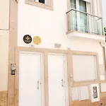 Portuguese Wonders דירה
